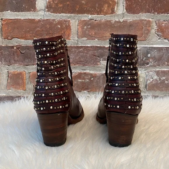 Denver Brown Studded Lady Gabriel Ankle Boots, Size 7.5 - Picture 5 of 17